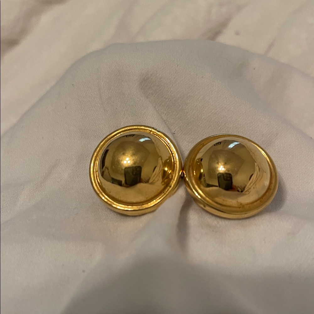 Monet Soft Clip Gold Dome Clip-On Earrings EUC